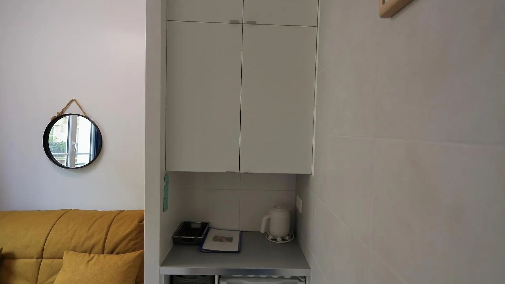 Stay In The Heart Of Paris Apartment